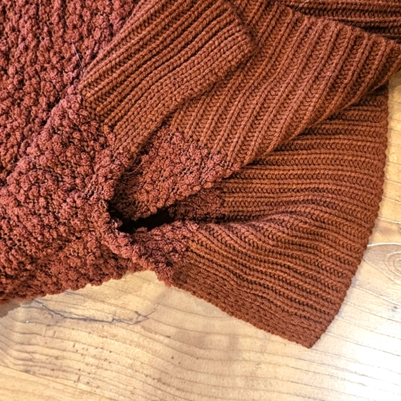 Popcorn Rust Trending Popcorn Sweater - Picture 7 of 7